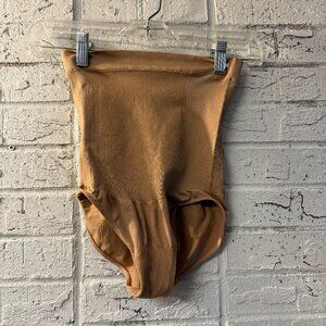 EMPETUA High-Waist Seamless Shapewear Briefs | Tan | M-L